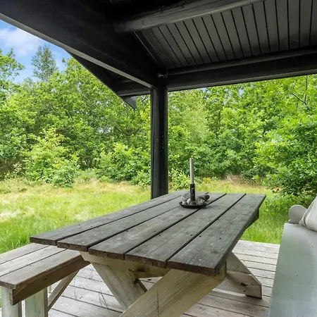 Semesterbostad Juho - 700m From The Sea By Interhome Laeso
